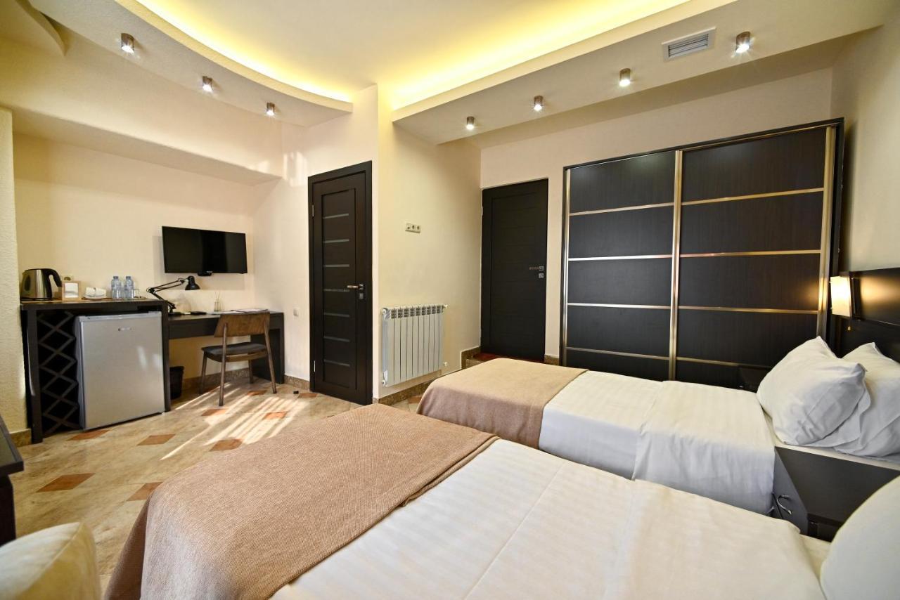 Skyline Hotel Jereván Kültér fotó
