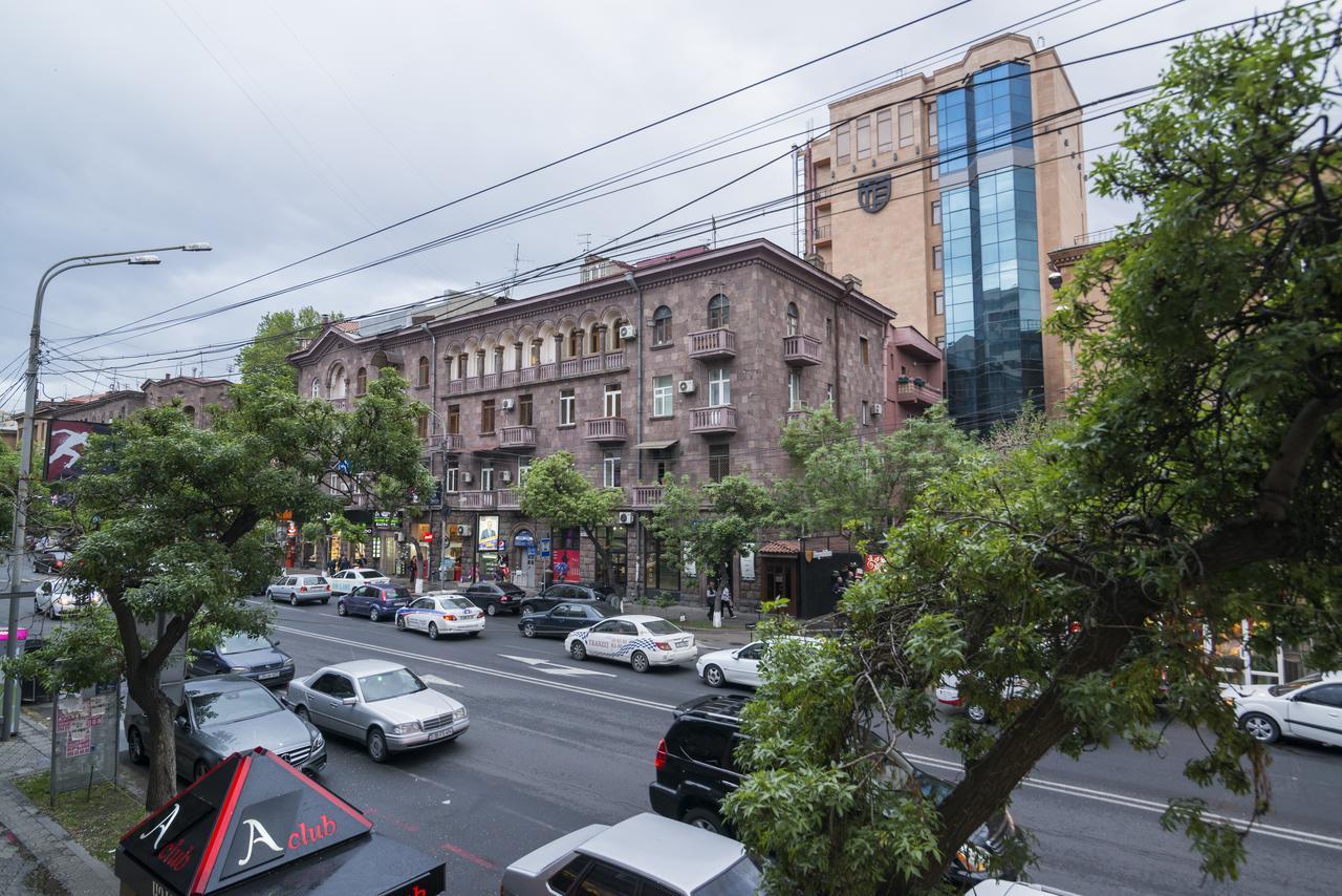 Skyline Hotel Jereván Kültér fotó